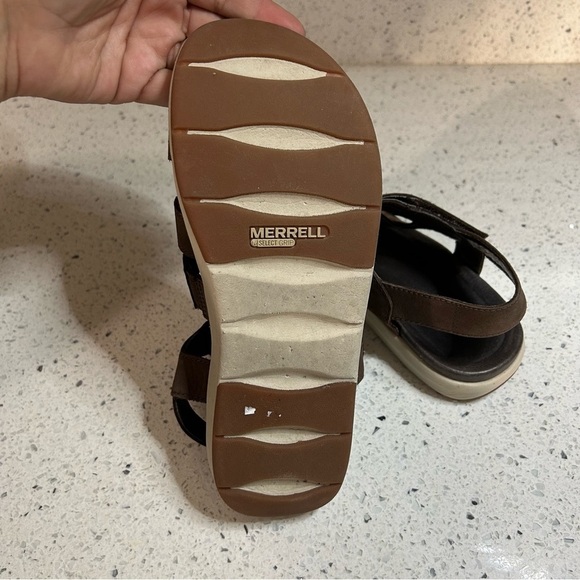Merrill Kalari Lore Backstrap Nubuck Leather Sandal - Picture 4 of 9